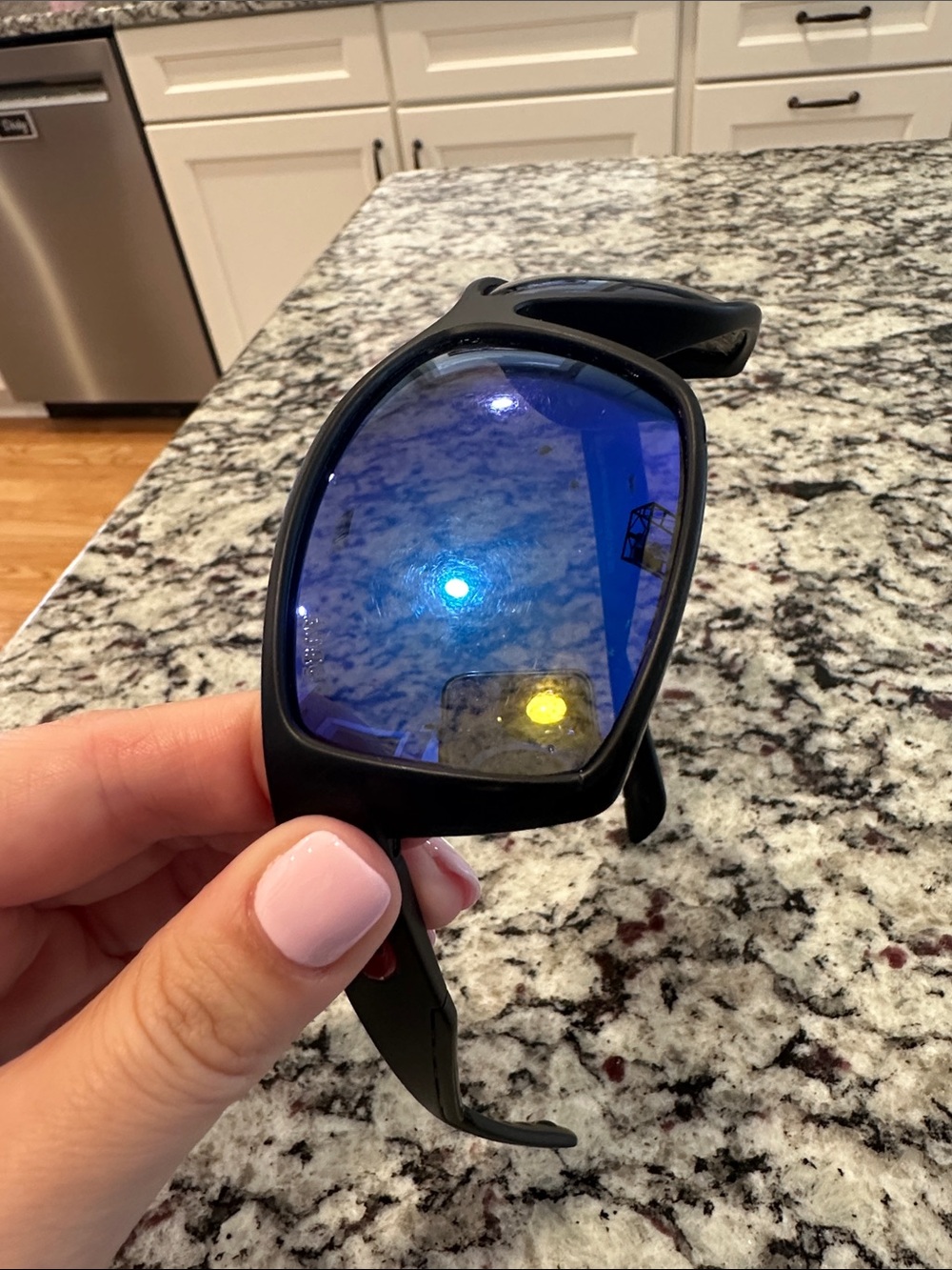 Costa Mens Sunglasses - Picture 5 of 10